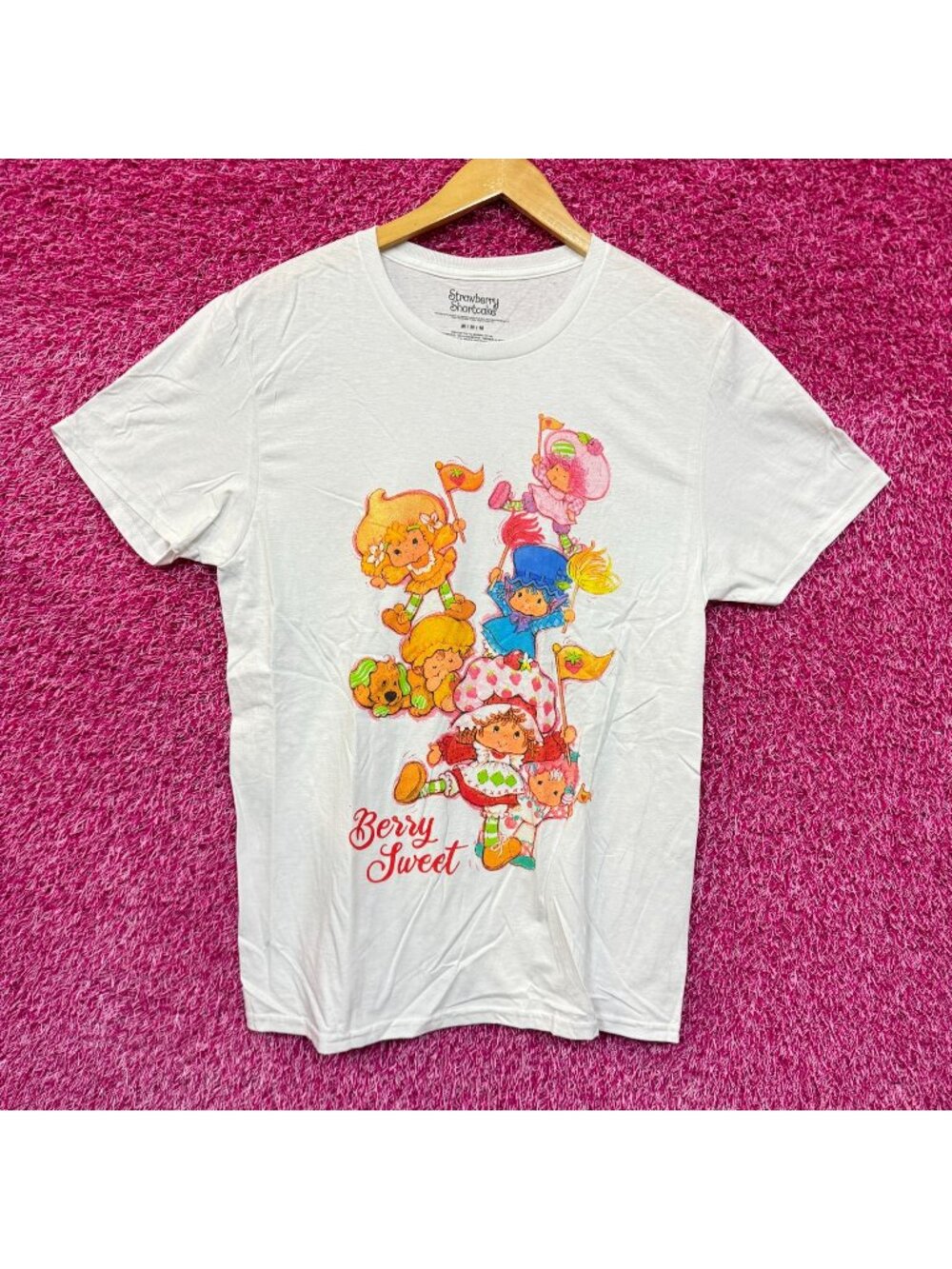 Strawberry Shortcake Berry Sweet Spirit Rally Cartoon Tee M